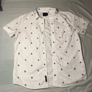 American Eagle Button Down Shirt 👕🔥🔥🔥